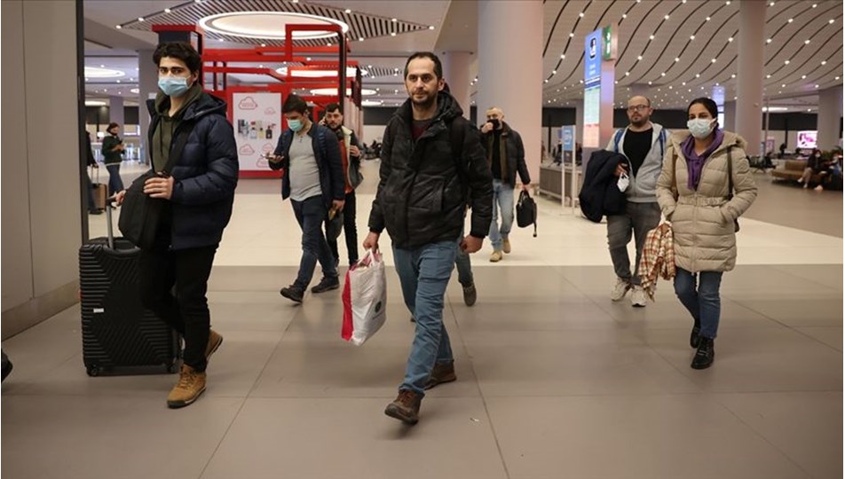 Ukrayna'dan 9 bin 653 Türk vatandaşı tahliye edildi
