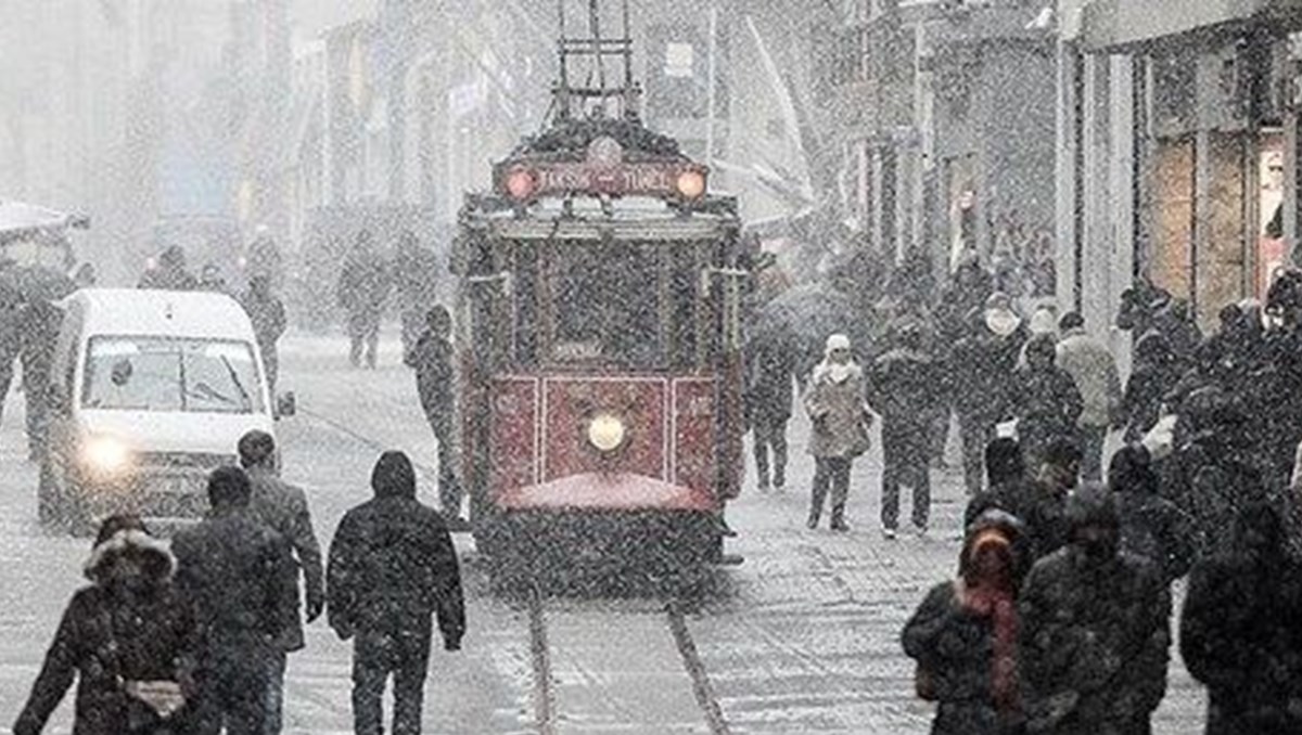 İstanbul'da yüz yüze eğitime bir gün ara