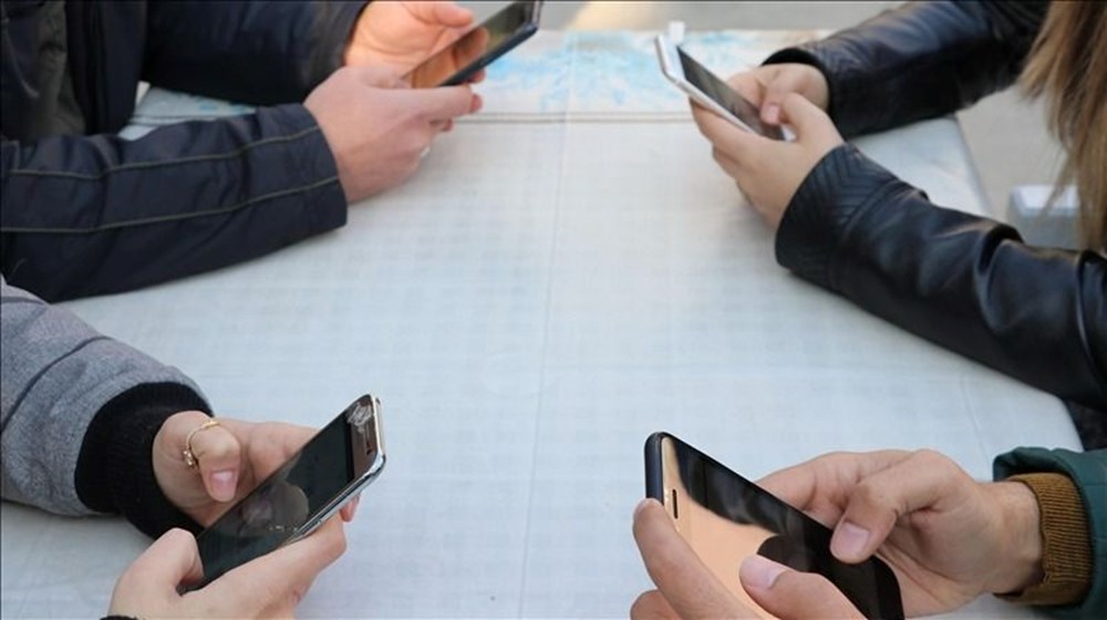 Öğrencilere ÖTV’siz telefon ve bilgisayar fırsatı