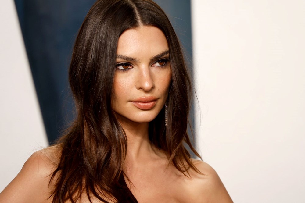 Tarihi uzay yolculuğunu yerden yere vurdu! Model Emily Ratajkowski'den tepki - 4