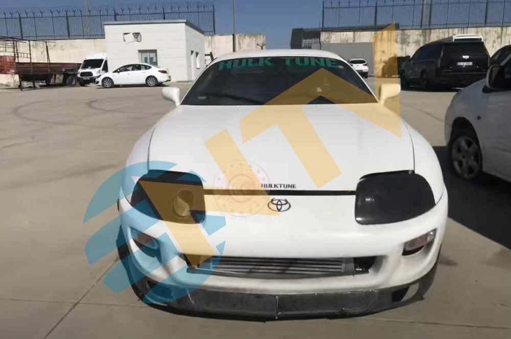 Türkiye'de tek olacak... Motoru ve şanzımanı yok, 30 milyon lira verdiler... İşte Toyota Supra'nın kısa hikayesi - 1