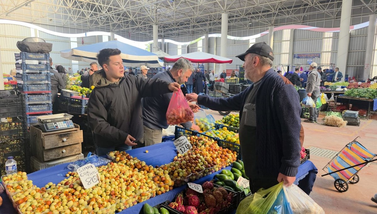 Çinlilerin şifa kaynağı, kilosu 120 lira: Tezgahta yerini aldı; Kanser, şeker ve karaciğere iyi geliyor Çinlilerin şifa kaynağı, kilosu 120 lira: Tezgahta yerini aldı; Kanser, şeker ve karaciğere iyi geliyor