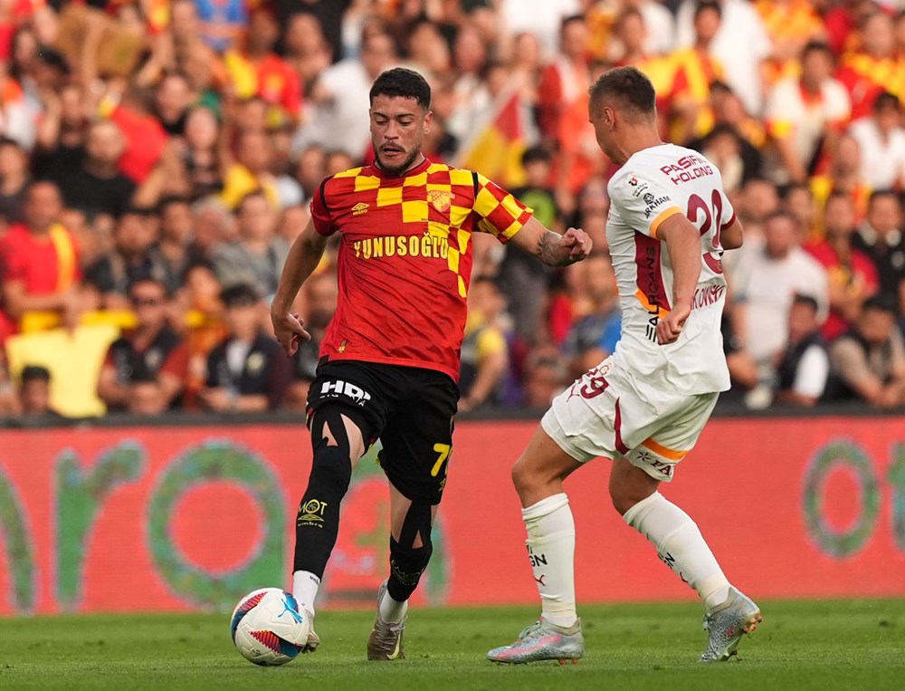 Şampiyon Galatasaray, Göztepe karşısında iki golle kazandı - 5