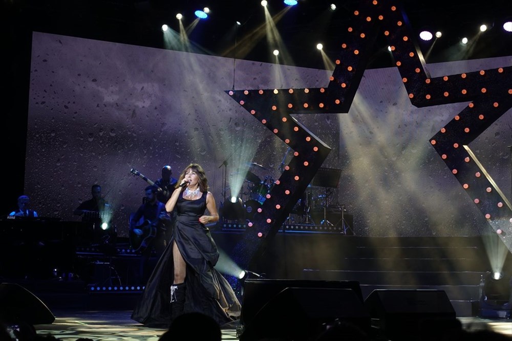 Harbiye'de Nilüfer rüzgarı - 1