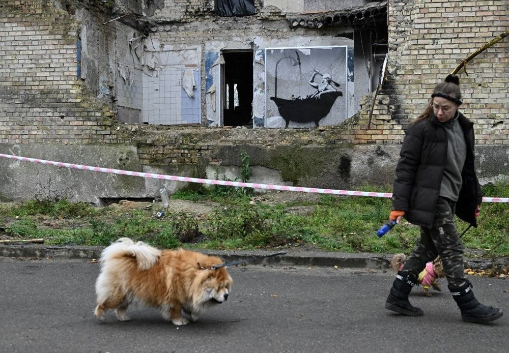 Banksy'den Ukraynalılara yardım için 50 serigrafi baskı - 7