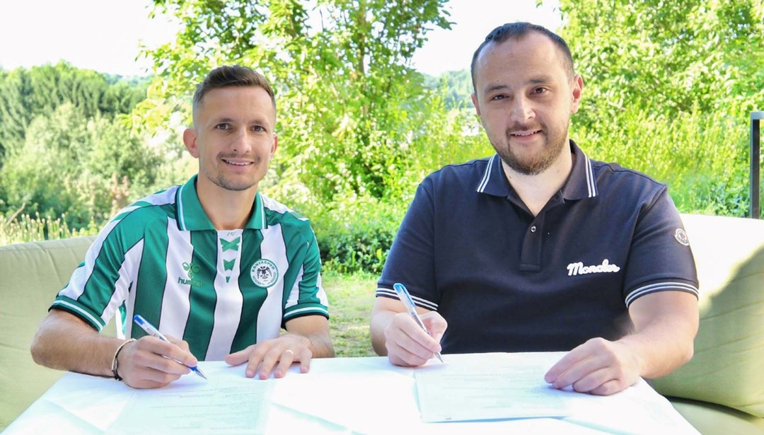 Konyaspor'a Rumen kanat: 3 yıllık anlaşma imzalandı