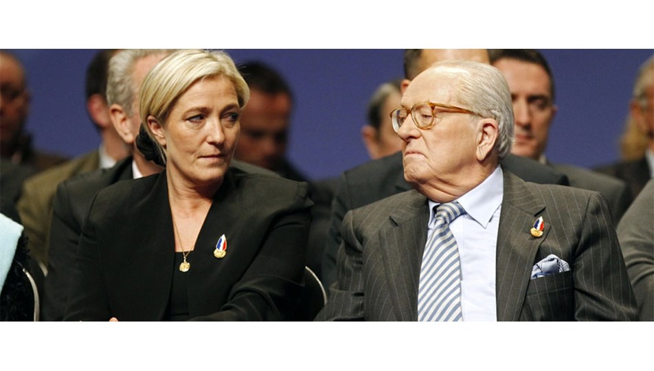 Marine Le Pen babasını disipline verdi