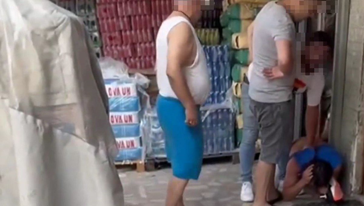 Kocaeli'de taciz ettiği kadının eşi ve arkadaşları tarafından dövüldü Kocaeli'de taciz ettiği kadının eşi ve arkadaşları tarafından dövüldü