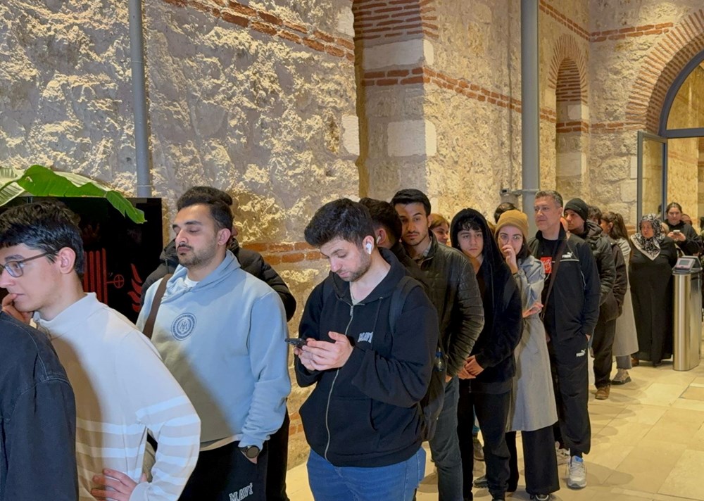 İstanbul'da kimi vatandaşlar geceyi dışarıda geçirdi 90 WhhJye4Rd0yStQ9AQShsbg