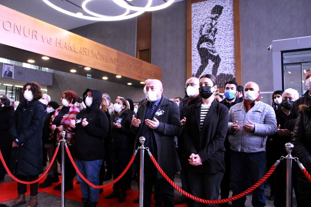 Usta oyuncu Fatma Girik son yolculuğuna uğurlandı - 75