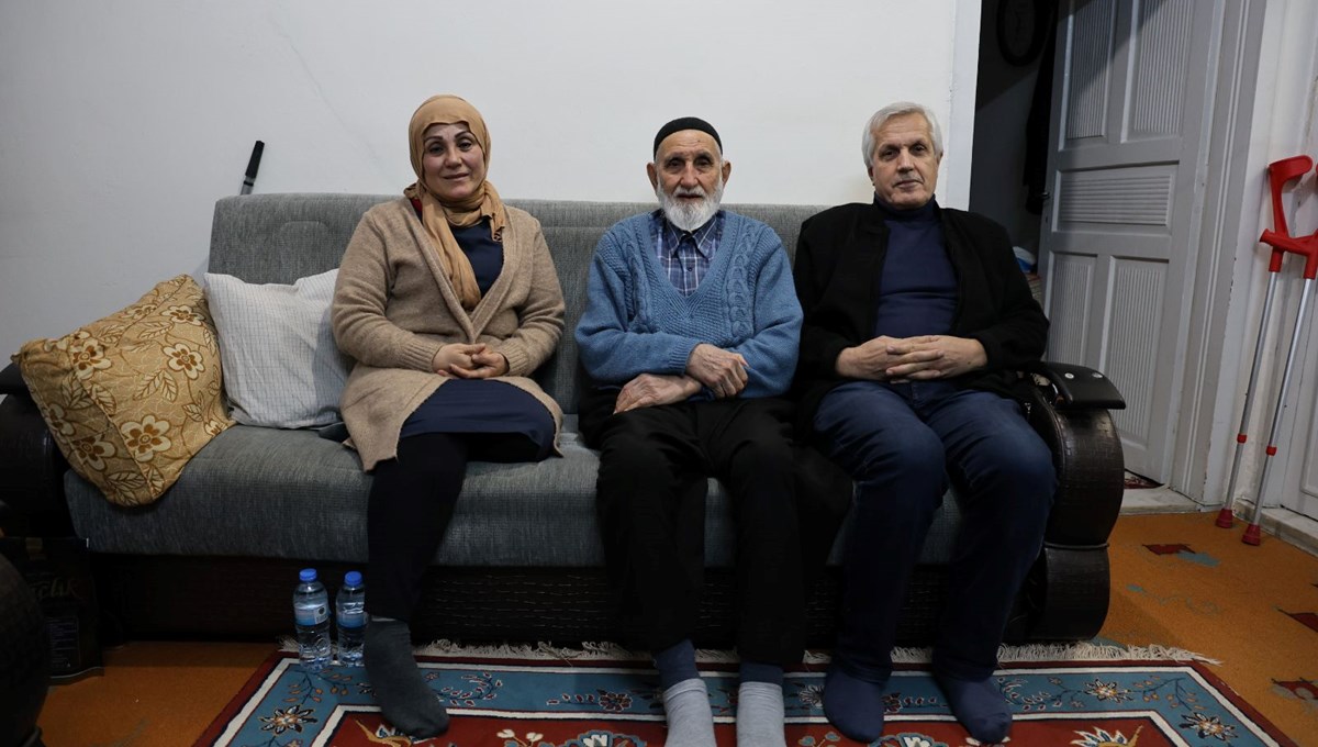 43 yıl sonra Almanya'dan Türkiye'ye döndü: Doğduğu topraklara gelmenin heyecanını yaşıyor 43 yıl sonra Almanya'dan Türkiye'ye döndü: Doğduğu topraklara gelmenin heyecanını yaşıyor