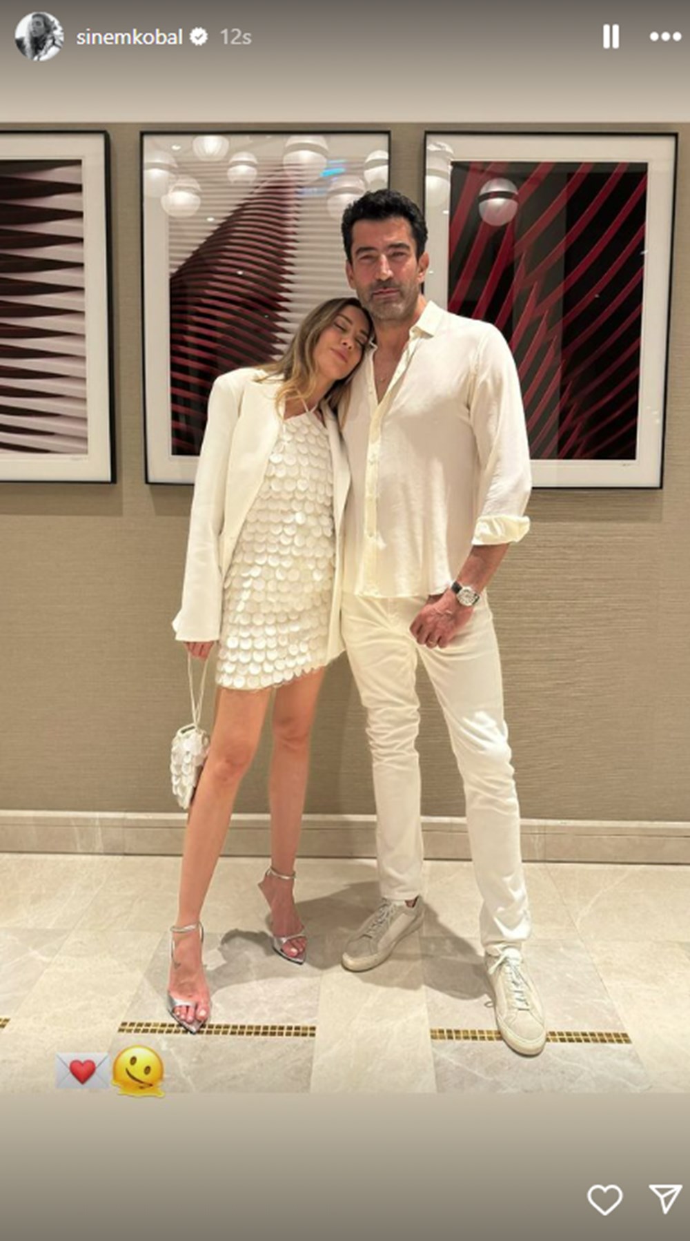 Sinem Kobal'dan romantik paylaşım - 3