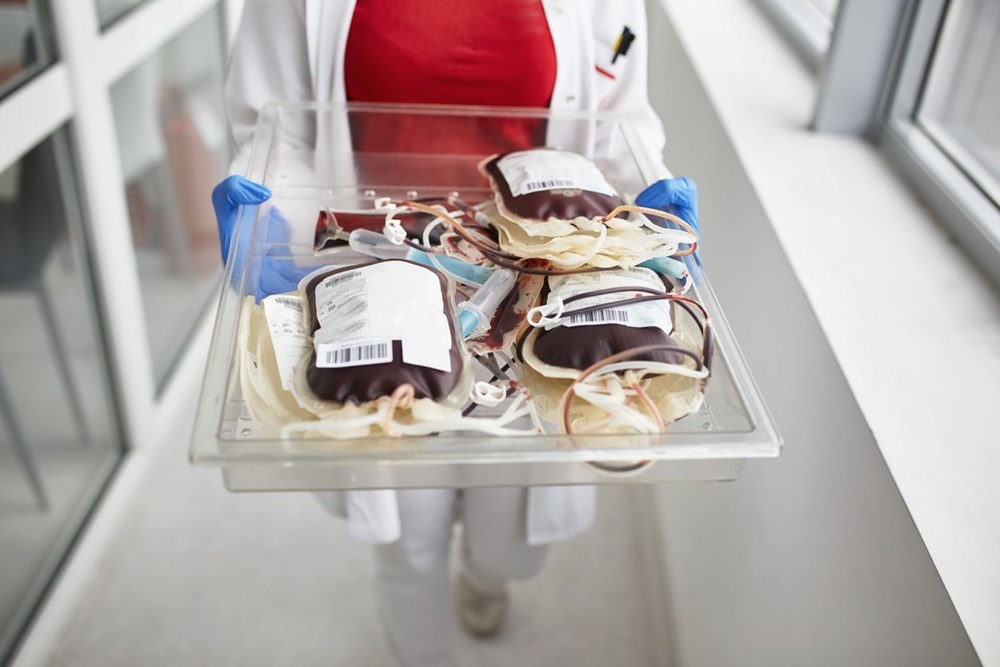 Laboratuvarda üretilen kan ilk kez insanlara nakledildi - 9