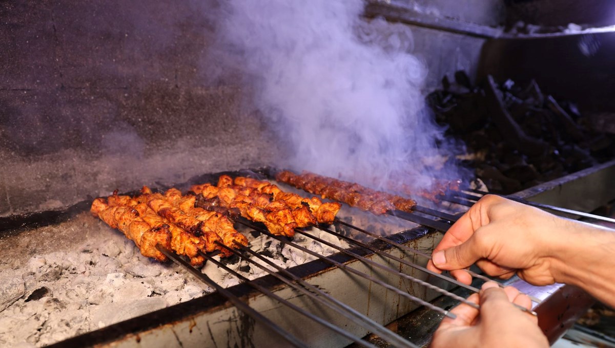 Alanya'da bin 600 TL, Elazığ'da 500 TL: Duyan bu fiyatlara inanamıyor Alanya'da bin 600 TL, Elazığ'da 500 TL: Duyan bu fiyatlara inanamıyor