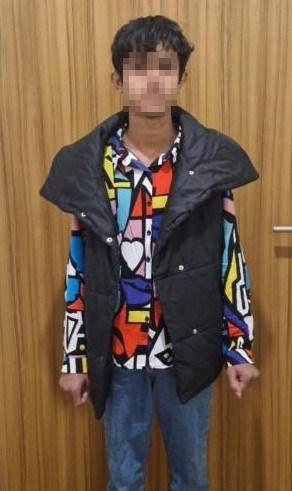 16 yaşındaki H.E. çaldığı silah ve mermilerle kayıplara karıştı.