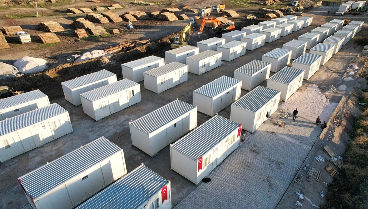 Sındırgı'ya konteyner kent çaışmaları sürüyor