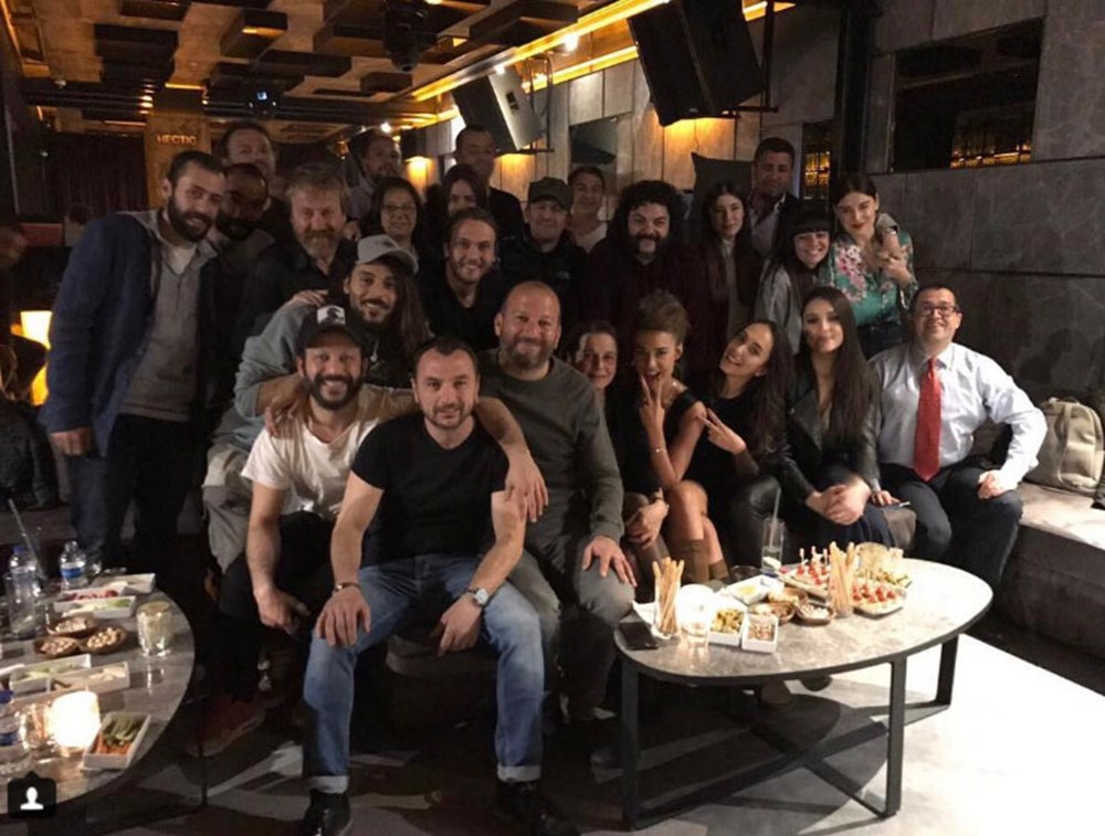 Внутри актеры фото Внутри актеры фото