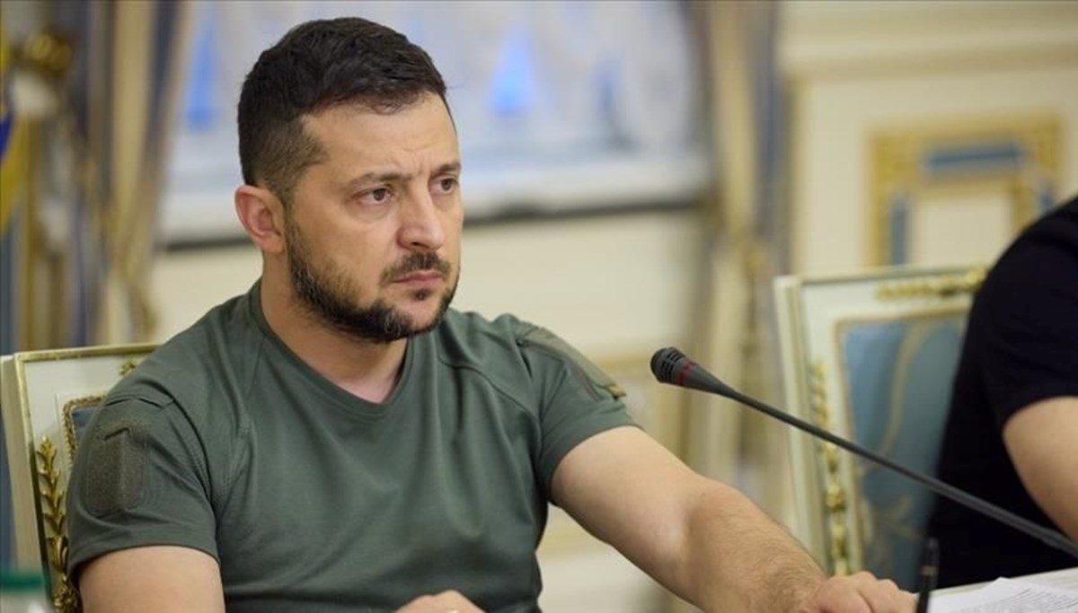 Alman basınından Ukrayna iddiası: Zelenski'ye müzakere baskısı için silah desteği azaltılacak Alman basınından Ukrayna iddiası: Zelenski'ye müzakere baskısı için silah desteği azaltılacak