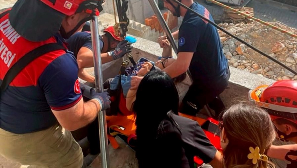 65 yaşında kuyuya düşen kadın kurtarıldı 65 yaşında kuyuya düşen kadın kurtarıldı