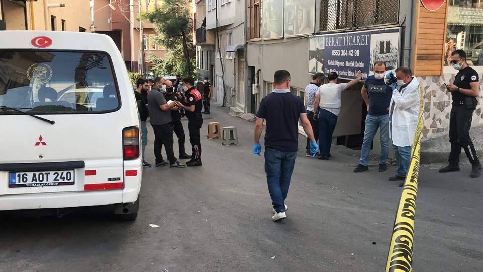 Bursa'da aynı mahallede 2 silahlı kavga: 2 ölü - 1