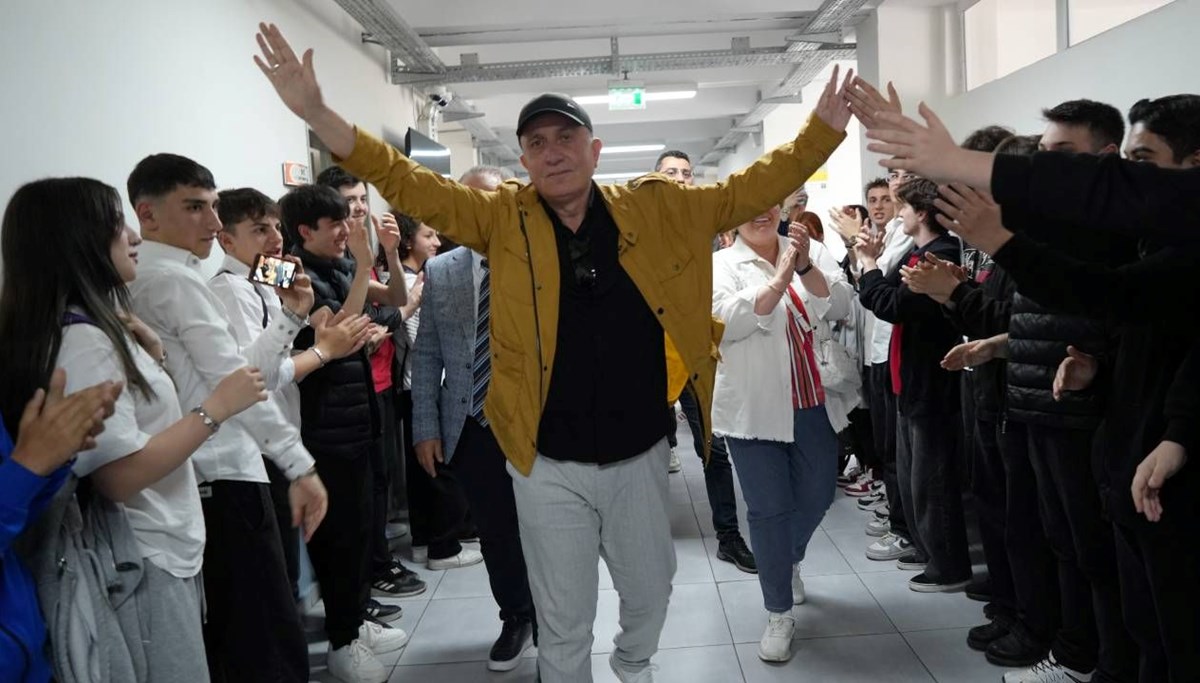 45 yıllık öğretmene veda