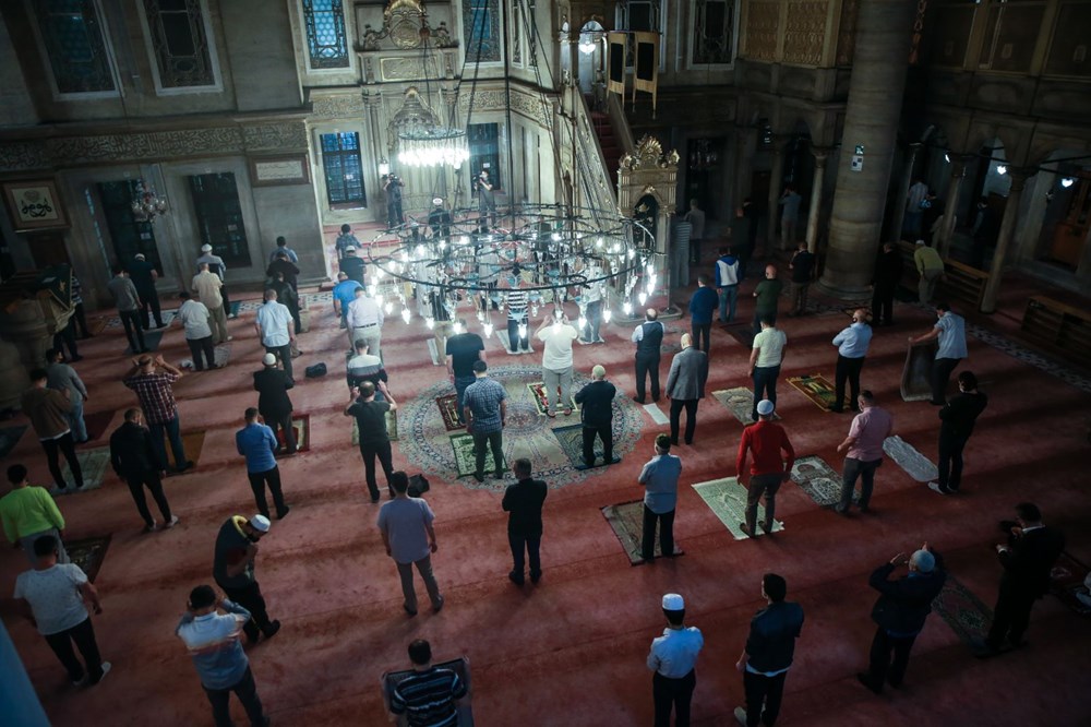 3 ay sonra cemaatle ilk sabah namazı kılındı - 4