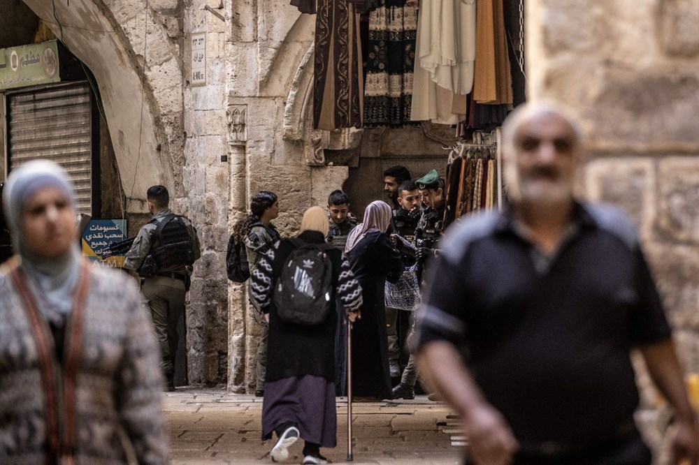 İsrail'den cuma namazı öncesi Mescid-i Aksa ve çevresinde yoğun güvenlik önlemleri - 5