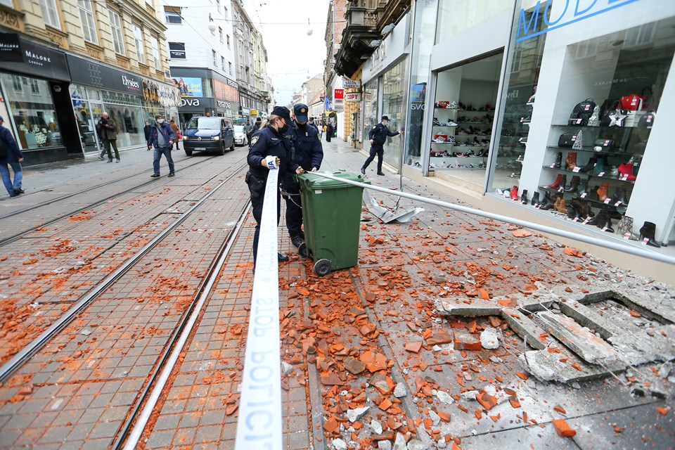 SON DAKİKA HABERİ: Hırvatistan'da 6,4 büyüklüğünde deprem - 2