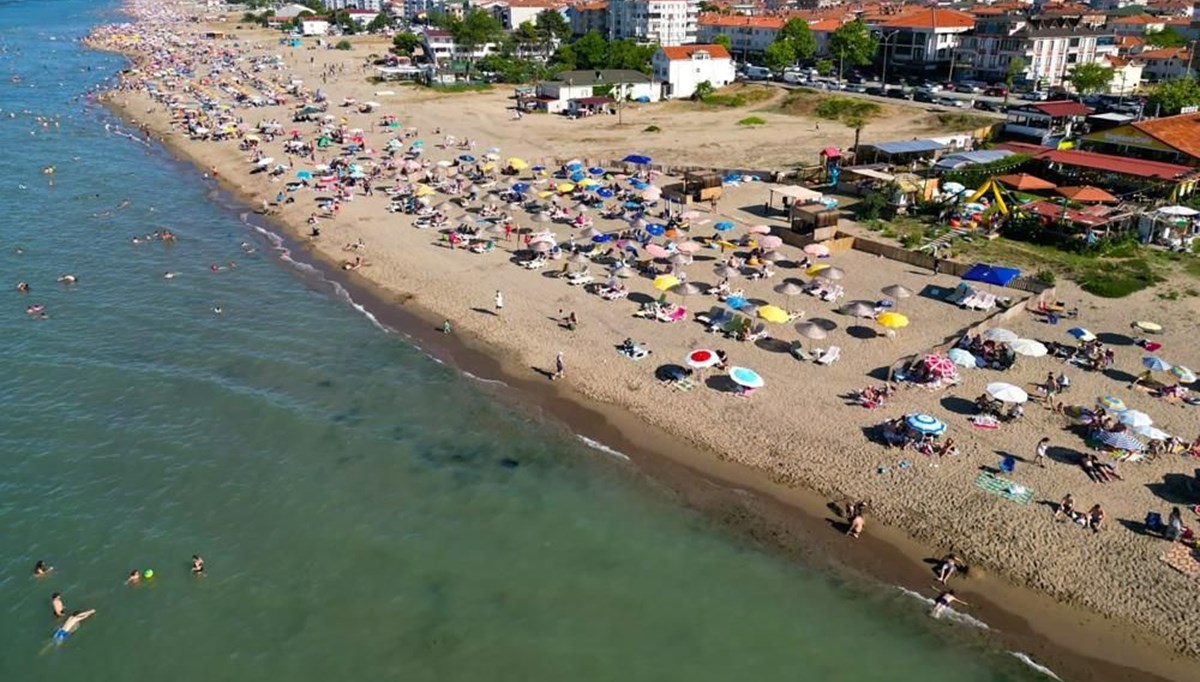 Belediye denize girecekleri uyardı: Dalga boyu 2 metreye ulaşacak