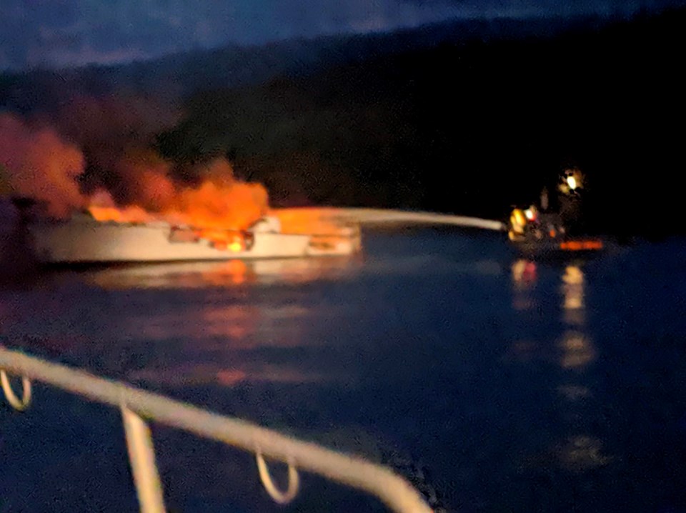 ABD’de dalış teknesinde yangın: 25 ölü, 9 kayıp - 2