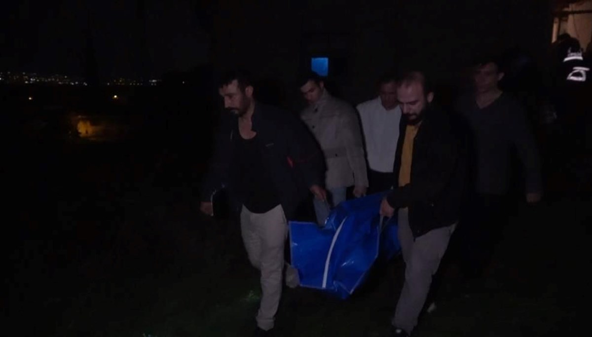 3 gündür kayıp olan şahıs barakada başından vurulmuş halde ölü bulundu 3 gündür kayıp olan şahıs barakada başından vurulmuş halde ölü bulundu