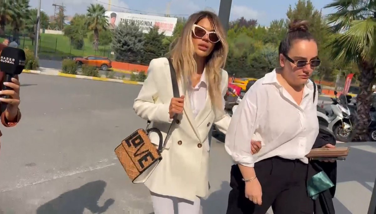 Bahar ve Nihal Candan kardeşler hakim karşısında Bahar ve Nihal Candan kardeşler hakim karşısında