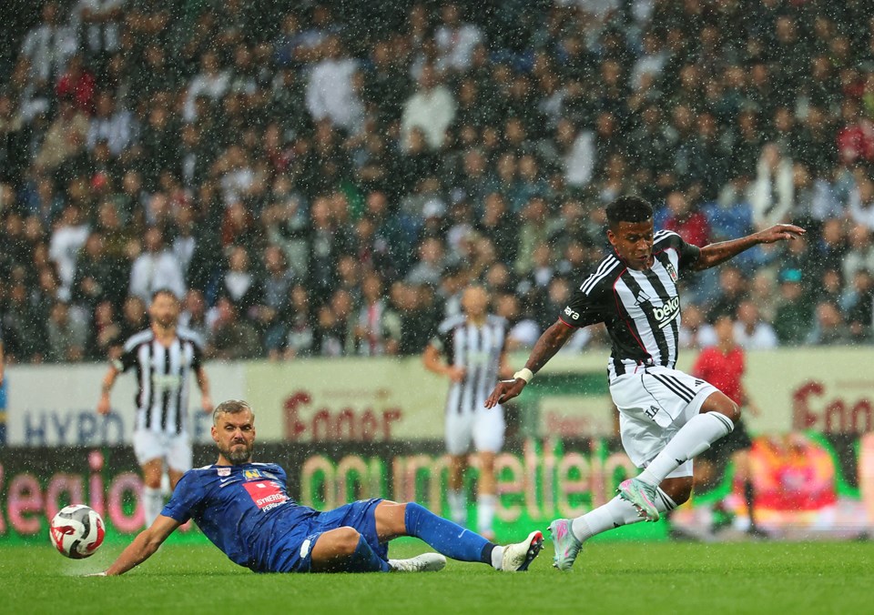 Beşiktaş'ta kamp bitti, Solskjaer tam 9 ismin biletini kesti! - 1