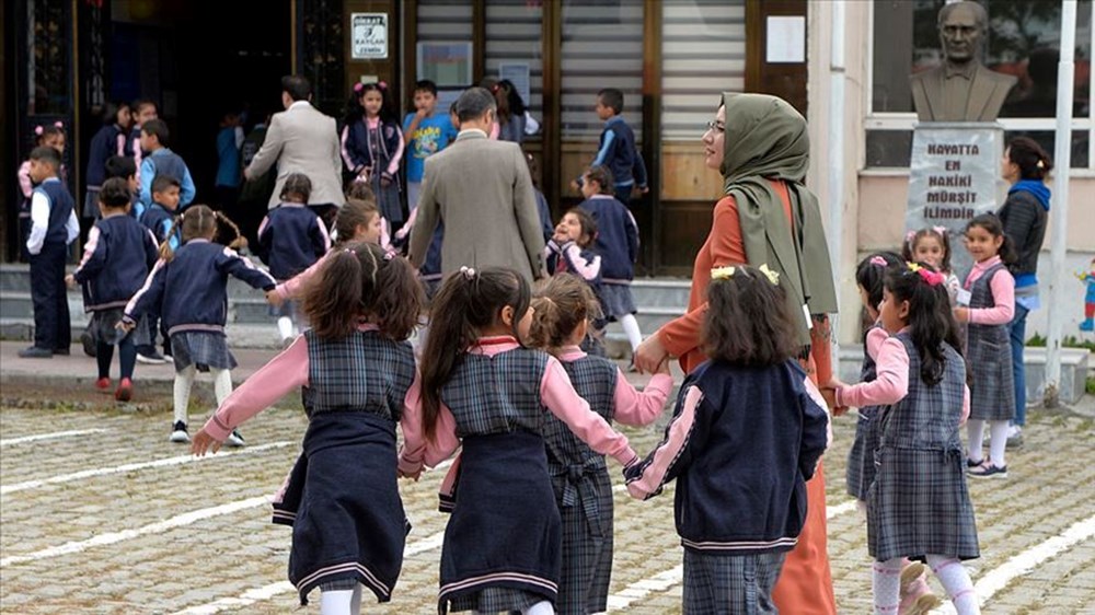 9 gün tatil ne zaman? MEB 2023-2024 ilk ara tatil tarihi - 3