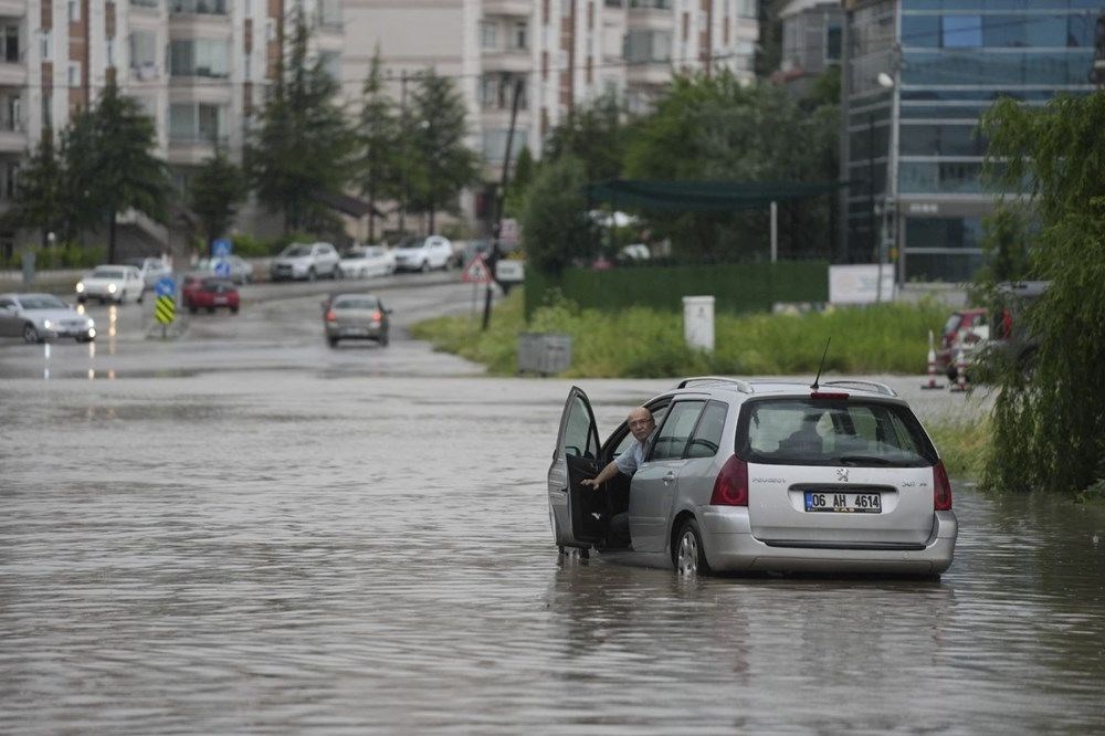 Meteoroloji İstanbul için saat verdi: Kuvvetli yaz sağanakları devam edecek - 5