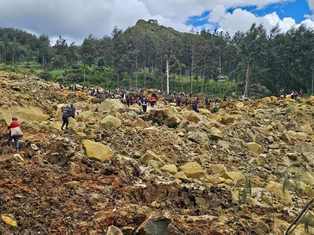 Papua Yeni Gine'de heyelan: 2 binden fazla kişi toprak altında - 10