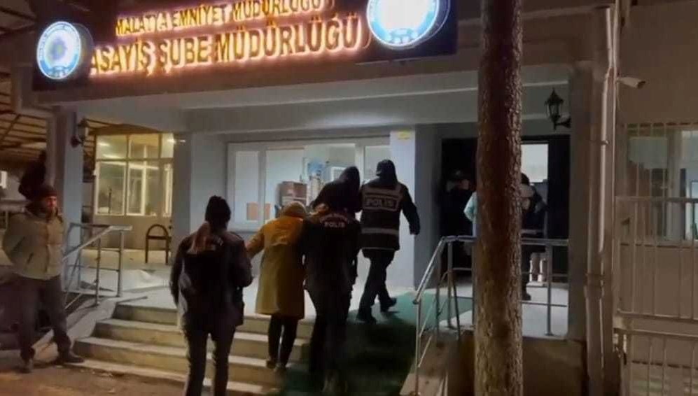 3 ilde fuhuş operasyonu: 9 şüpheli tutuklandı