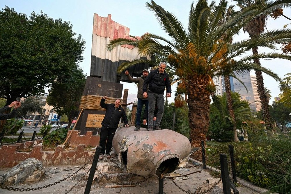 Suriye'de silahlı muhalifler başkente girdi: