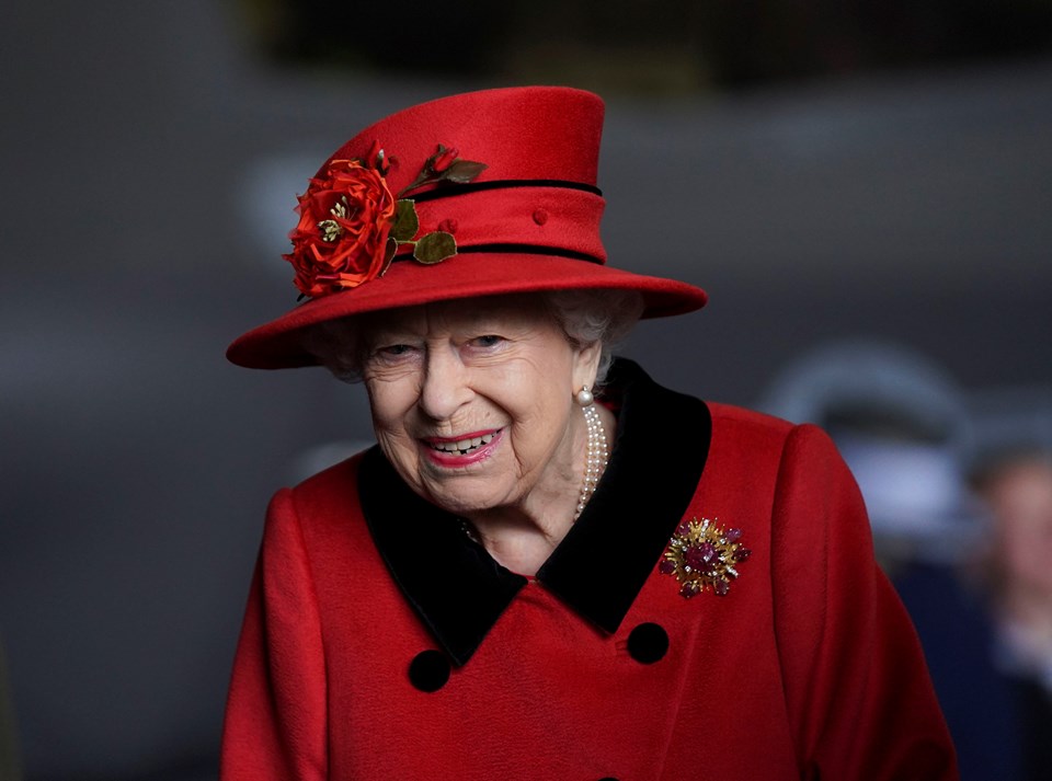 Oxford Üniversitesi öğrencileri Kraliçe Elizabeth’in portresini okuldan kaldırdı - 1