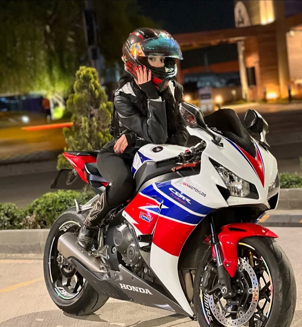 Wz47 gKFg0KlpaFbuePjXg