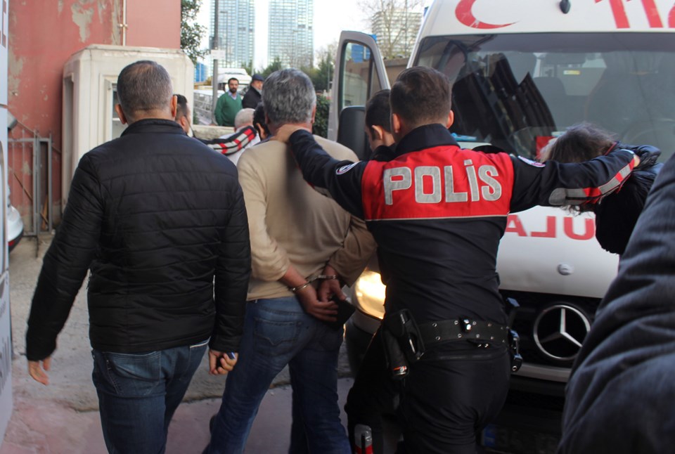 Beşiktaş'ta gümrük müşavirliği bürosuna silahlı saldırı: 2 yaralı - 1