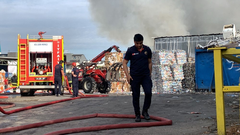 Kocaeli'de geri dönüşüm tesisinde yangın - 5