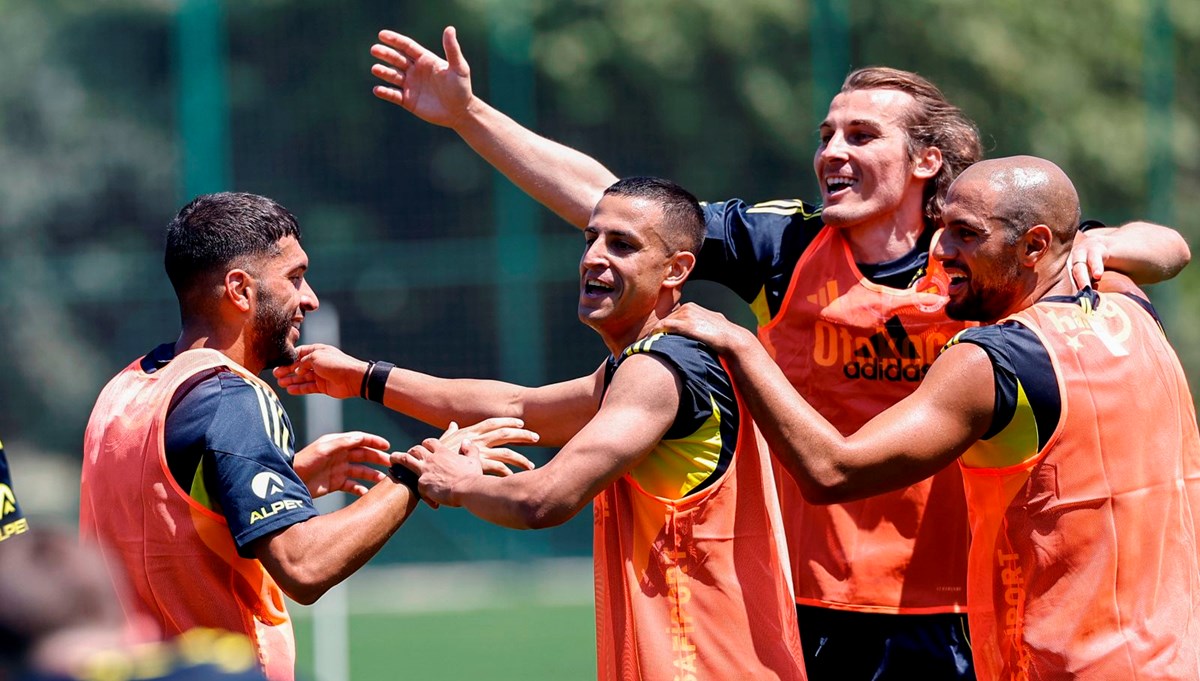 Fenerbahçe'de neşeli antrenman
