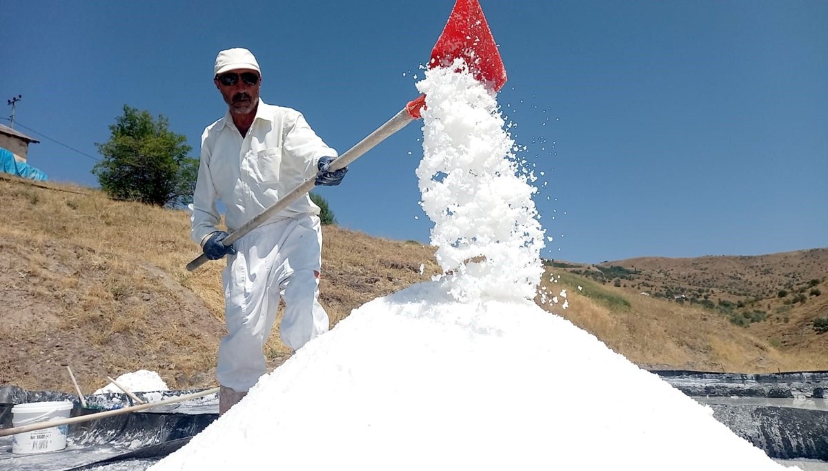 84 minerali içinde barındırıyor! Yer altındaki şifa kaynağı