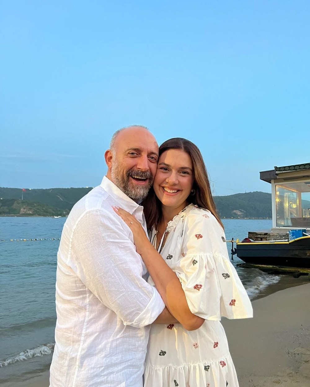 Bergüzar Korel sezonu açtı: Denize düştüm - 5