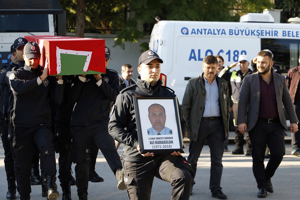 Antalya Emniyet Müdür Yardımcısı otomobilinde ölü bulundu - 3