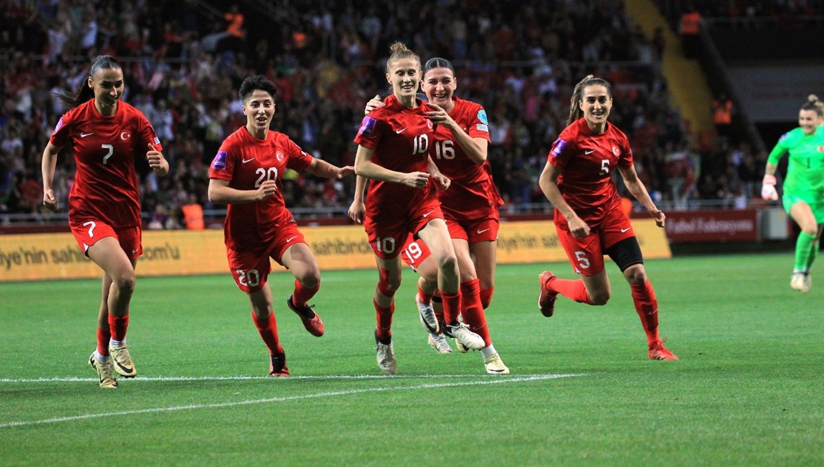 A Milli Kadın Futbol Takımı'nın play-off’taki rakibi Ukrayna oldu