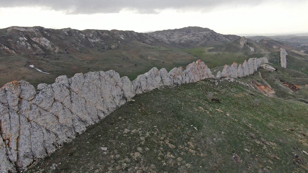 This is Sivas, not China! It's called the 'Natural Great Wall of China' - 12