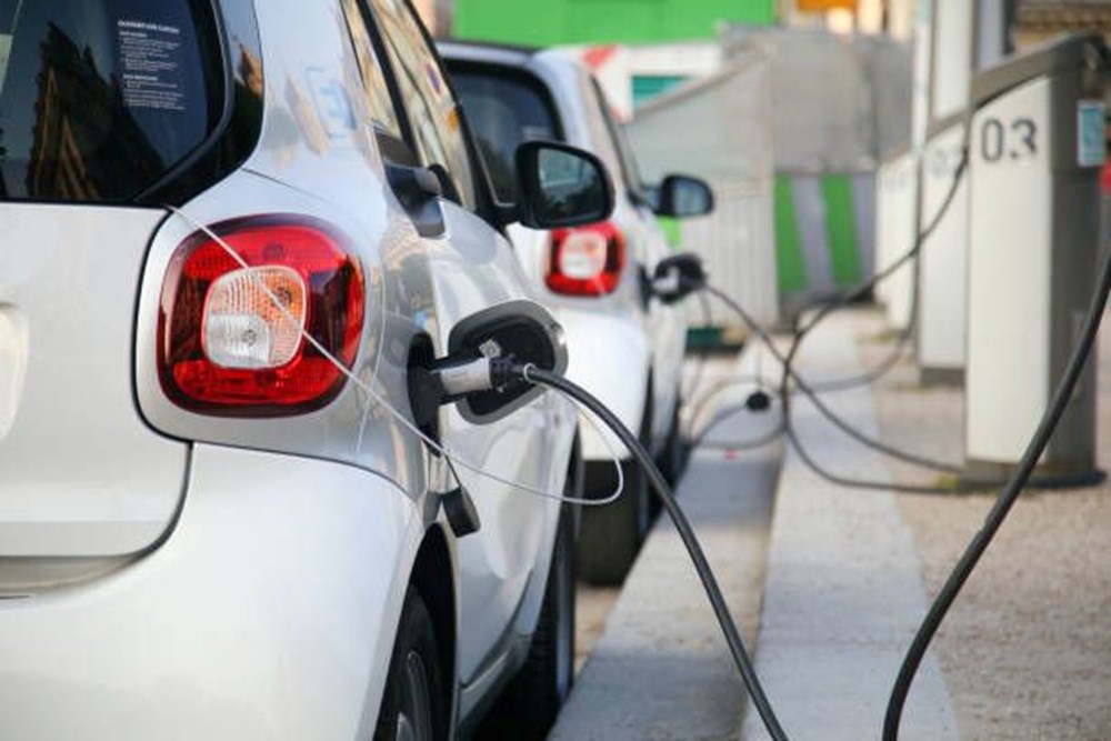 Fransa elektrikli otomobiller için ilk pil fabrikasını kuruyor - 3