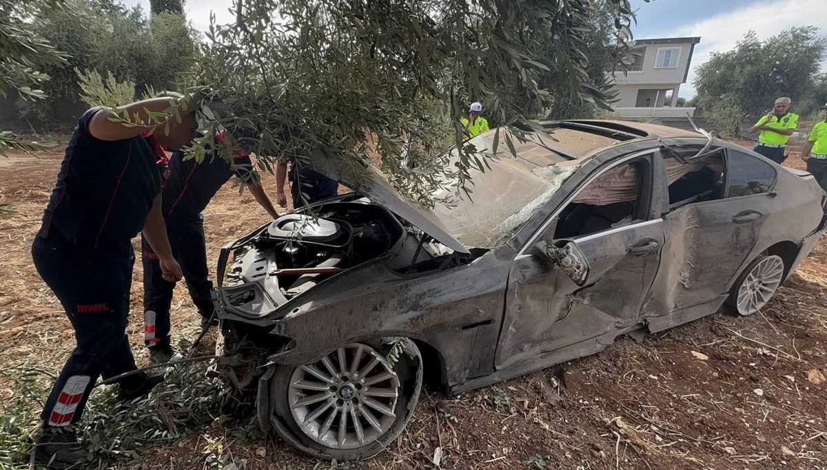 Hurda araçtan burnu kanamadan çıktı Hurda araçtan burnu kanamadan çıktı